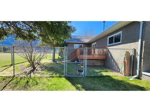 1480 Carson Road, Grand Forks, BC - Outdoor With Deck Patio Veranda