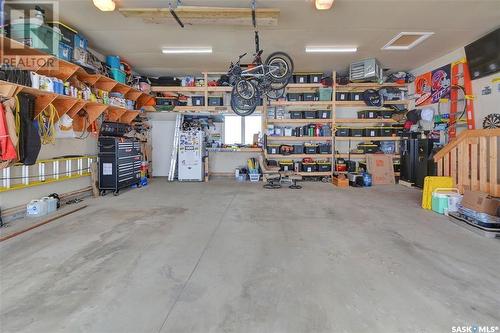 104 Metanczuk Road, Aberdeen Rm No. 373, SK - Indoor Photo Showing Garage