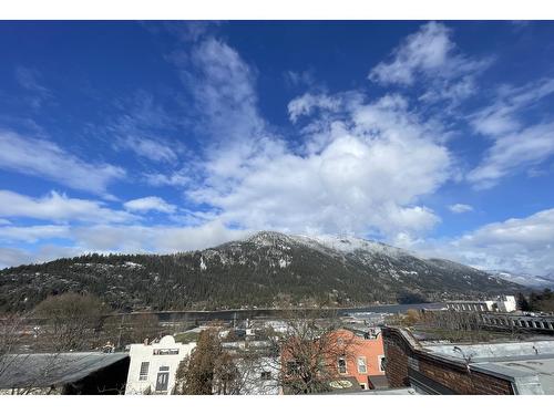 17 - 266 Baker Street, Nelson, BC - Outdoor With View