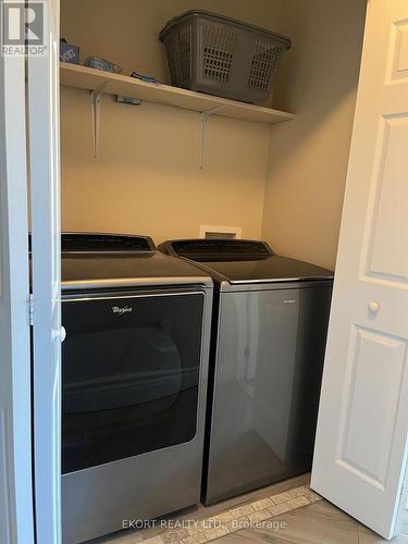 54 South John St S, Belleville, ON - Indoor Photo Showing Laundry Room