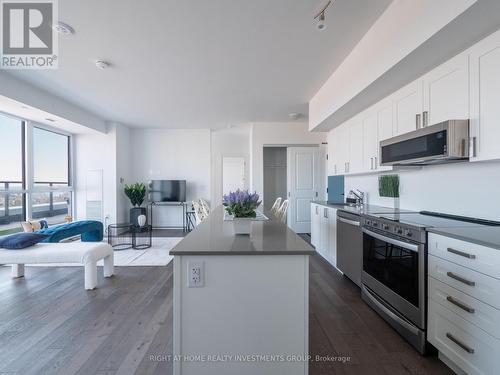 #903 -1063 Douglas Mccurdy Common, Mississauga, ON - Indoor Photo Showing Kitchen