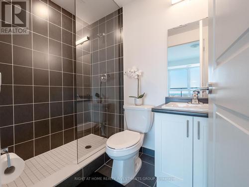 #903 -1063 Douglas Mccurdy Common, Mississauga, ON - Indoor Photo Showing Bathroom