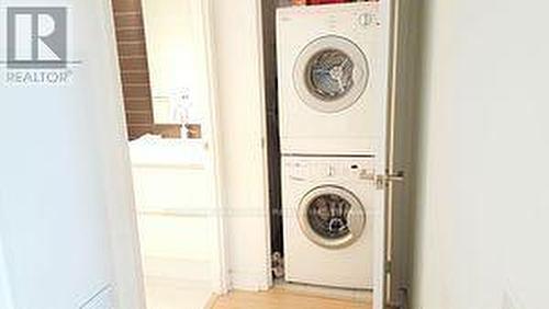 719 - 85 Queens Wharf Road, Toronto, ON - Indoor Photo Showing Laundry Room