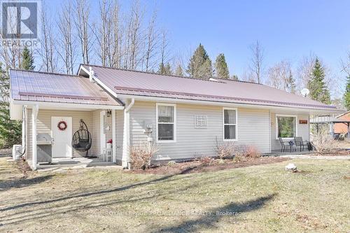 35 Denison Dr, Addington Highlands, ON - Outdoor With Deck Patio Veranda