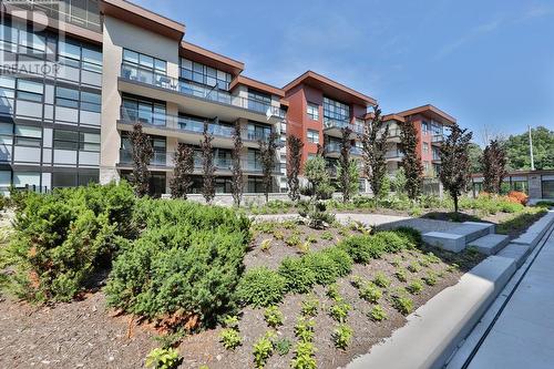 Gr41 - 1575 Lakeshore Road W, Mississauga, ON - Outdoor