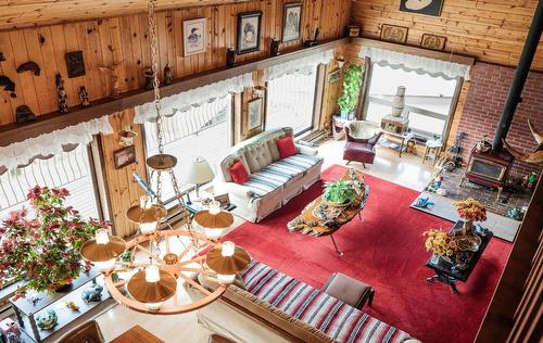 4158 Princeton Summerland Road, Princeton, BC - Indoor Photo Showing Living Room