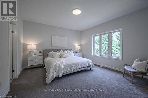 17 Spruce Cres, North Middlesex, ON - Indoor Photo Showing Bedroom