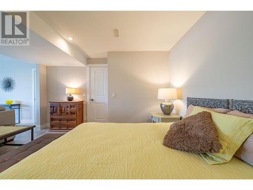 3065 Sunnyview Road, Vernon, BC - Indoor Photo Showing Bedroom