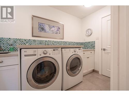 3065 Sunnyview Road, Vernon, BC - Indoor Photo Showing Laundry Room