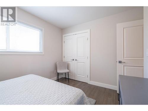 3065 Sunnyview Road, Vernon, BC - Indoor Photo Showing Bedroom