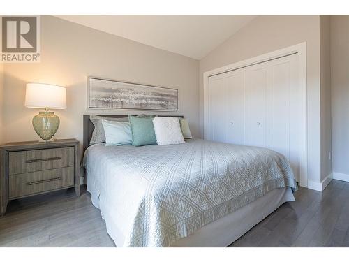 3065 Sunnyview Road, Vernon, BC - Indoor Photo Showing Bedroom