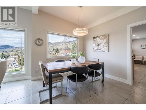 3065 Sunnyview Road, Vernon, BC - Indoor Photo Showing Dining Room