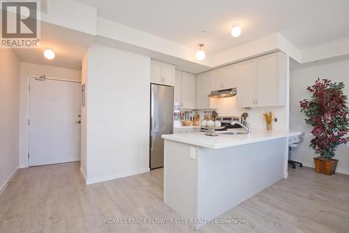 #414 -1711 Pure Springs Blvd, Pickering, ON - Indoor Photo Showing Kitchen