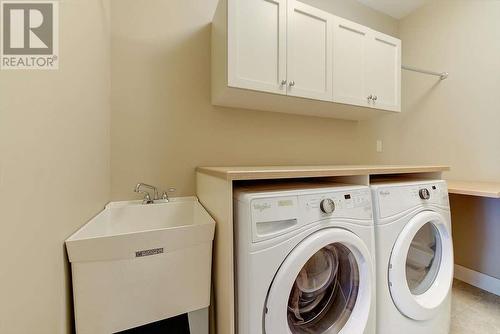 13117 Porter Drive, Lake Country, BC - Indoor Photo Showing Laundry Room