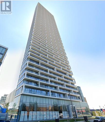 4702 - 898 Portage Parkway, Vaughan (Vaughan Corporate Centre), ON - Outdoor With Balcony With Facade