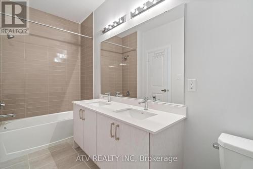 91 Seguin Street, Richmond Hill, ON - Indoor Photo Showing Bathroom