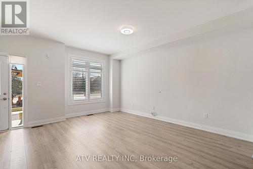 91 Seguin Street, Richmond Hill, ON - Indoor Photo Showing Other Room