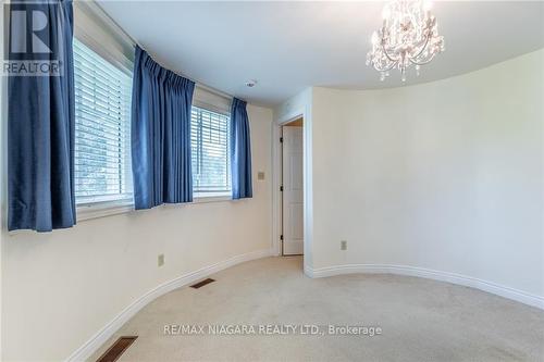 6811 Carmella Place, Niagara Falls, ON - Indoor Photo Showing Other Room