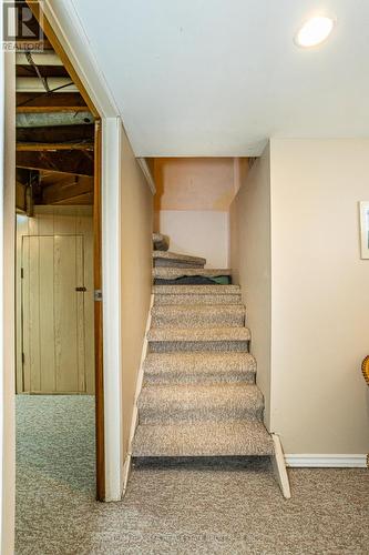657 Creston Avenue S, London, ON - Indoor Photo Showing Other Room