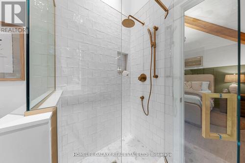 1371 West Oxbow Lake Road W, Huntsville, ON - Indoor Photo Showing Bathroom