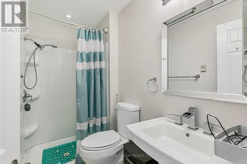 31 Cedar Crescent, Kawartha Lakes, ON - Indoor Photo Showing Bathroom