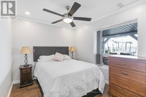 31 Cedar Crescent, Kawartha Lakes, ON - Indoor Photo Showing Bedroom
