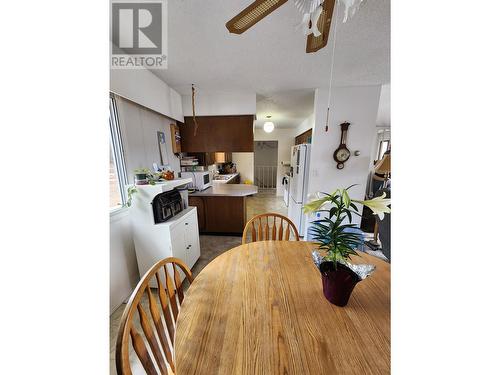 6276 Mulligan Drive, 100 Mile House, BC - Indoor Photo Showing Dining Room