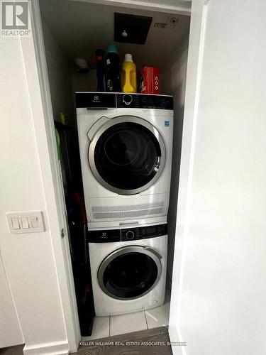 4205 - 75 Queens Wharf Road, Toronto, ON - Indoor Photo Showing Laundry Room
