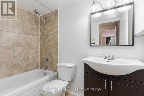 205 - 25 Trailwood Drive, Mississauga, ON - Indoor Photo Showing Bathroom