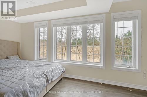43 Milbourne Lane S, Richmond Hill, ON - Indoor Photo Showing Bedroom