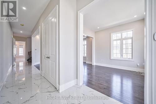 425 Threshing Mill Boulevard, Oakville, ON - Indoor Photo Showing Other Room