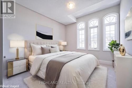 425 Threshing Mill Boulevard, Oakville, ON - Indoor Photo Showing Bedroom