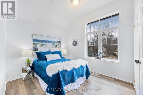 39 Country Tr, Georgian Bay, ON - Indoor Photo Showing Bedroom
