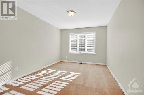 9 Plumas Gate, Nepean, ON - Indoor Photo Showing Other Room