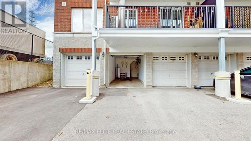 #2 -667A Warden Ave W, Toronto, ON - Outdoor