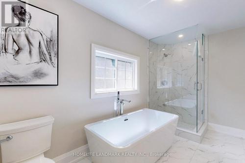 452 D'Arcy St, Newmarket, ON - Indoor Photo Showing Bathroom