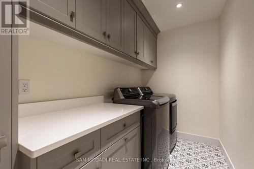 10530 Fifth Lane, Milton, ON - Indoor Photo Showing Laundry Room