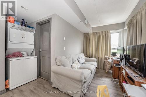 #209 -321 Spruce St, Waterloo, ON - Indoor Photo Showing Laundry Room