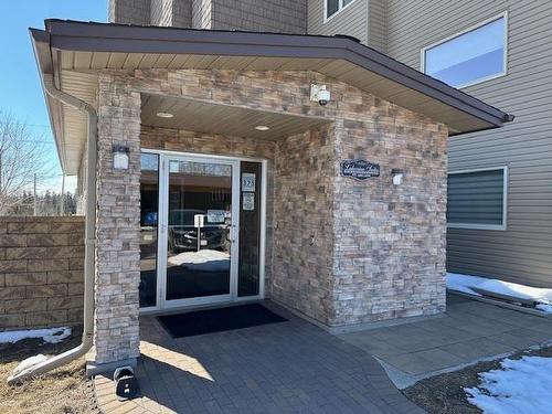 402 375 Adelaide Street, Thunder Bay, ON - Outdoor With Exterior