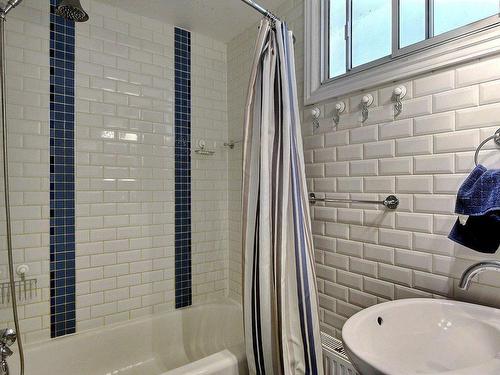 Salle de bains - 764 Ch. St-Clare, Mont-Royal, QC - Indoor Photo Showing Bathroom