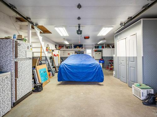 Garage - 1540 Ch. Des Coteaux, Farnham, QC - Indoor Photo Showing Garage