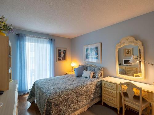 Bedroom - 502-844 Rue Beauregard, Québec (Sainte-Foy/Sillery/Cap-Rouge), QC - Indoor Photo Showing Bedroom