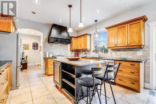 78 Joanne Crt, Leamington, ON - Indoor Photo Showing Kitchen With Upgraded Kitchen