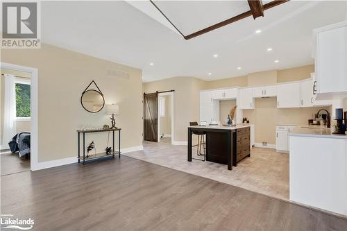 4400 518 Highway E, Kearney, ON - Indoor Photo Showing Kitchen