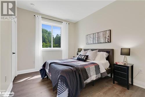 4400 518 Highway E, Kearney, ON - Indoor Photo Showing Bedroom