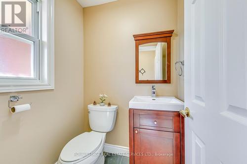 1405 Cedarglen Crt, Oakville, ON - Indoor Photo Showing Bathroom