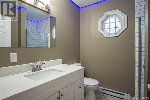 7 Emerald Street, Fredericton, NB - Indoor Photo Showing Bathroom