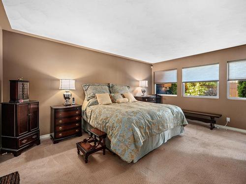 1697 Swan Cres, Courtenay, BC - Indoor Photo Showing Bedroom