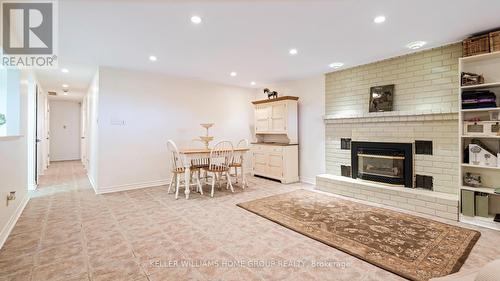 18737 Shaws Creek Road, Caledon, ON - Indoor Photo Showing Living Room With Fireplace