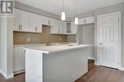 80 Harrison Drive, Cambridge, ON - Indoor Photo Showing Kitchen